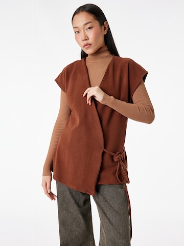 Koton Gebreid vest in Bruin: voorkant