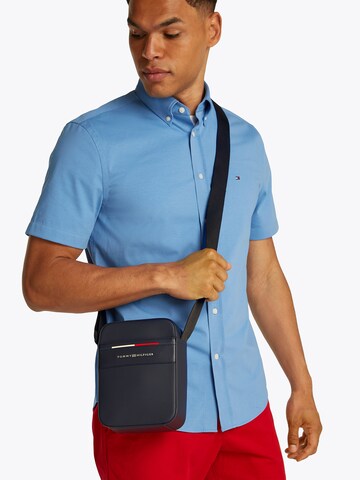TOMMY HILFIGER Torba na ramię 'FOUNDATION' w kolorze niebieski