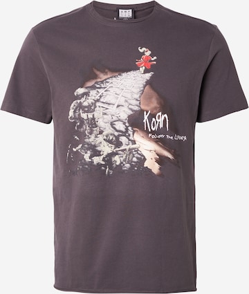 AMPLIFIED Paita 'KORN - FOLLOW THE LEADER' värissä harmaa: etupuoli