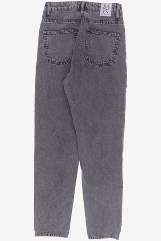 ZOE KARSSEN Jeans in 27 in Grey