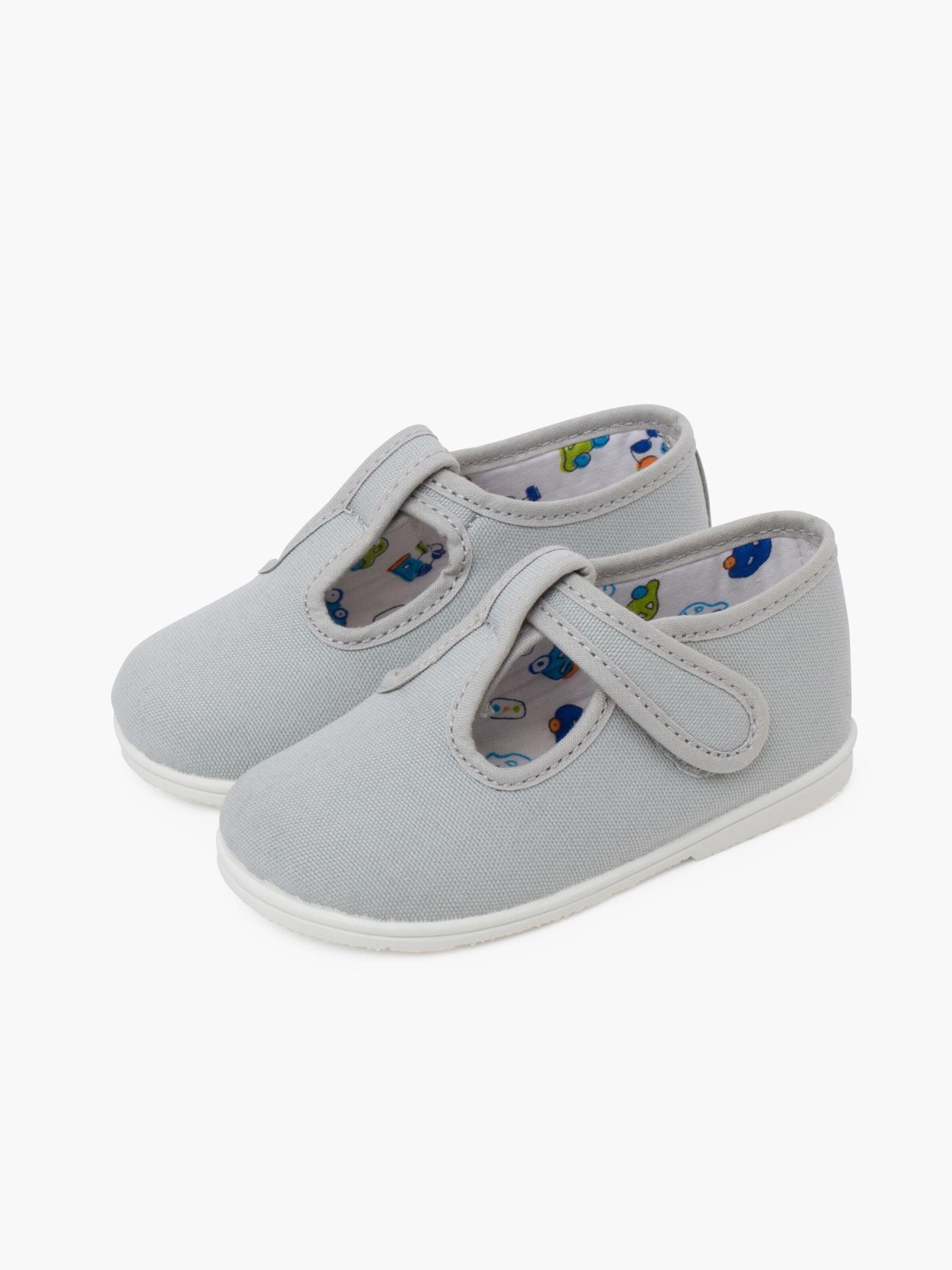 Pisamonas First-Step Shoes in Grey