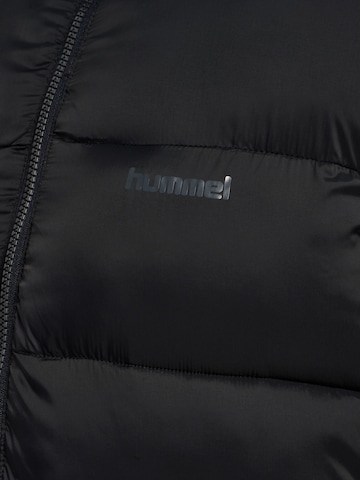 Veste de sport Hummel en noir