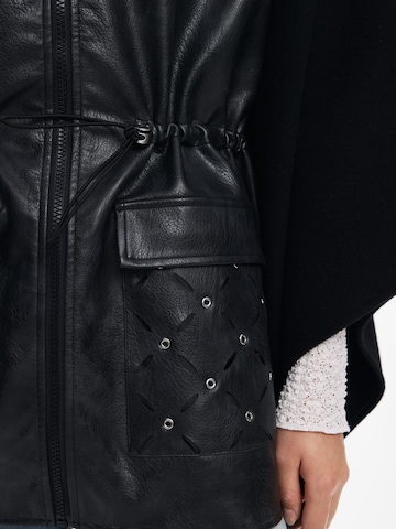 Desigual - Lenço oversized em preto