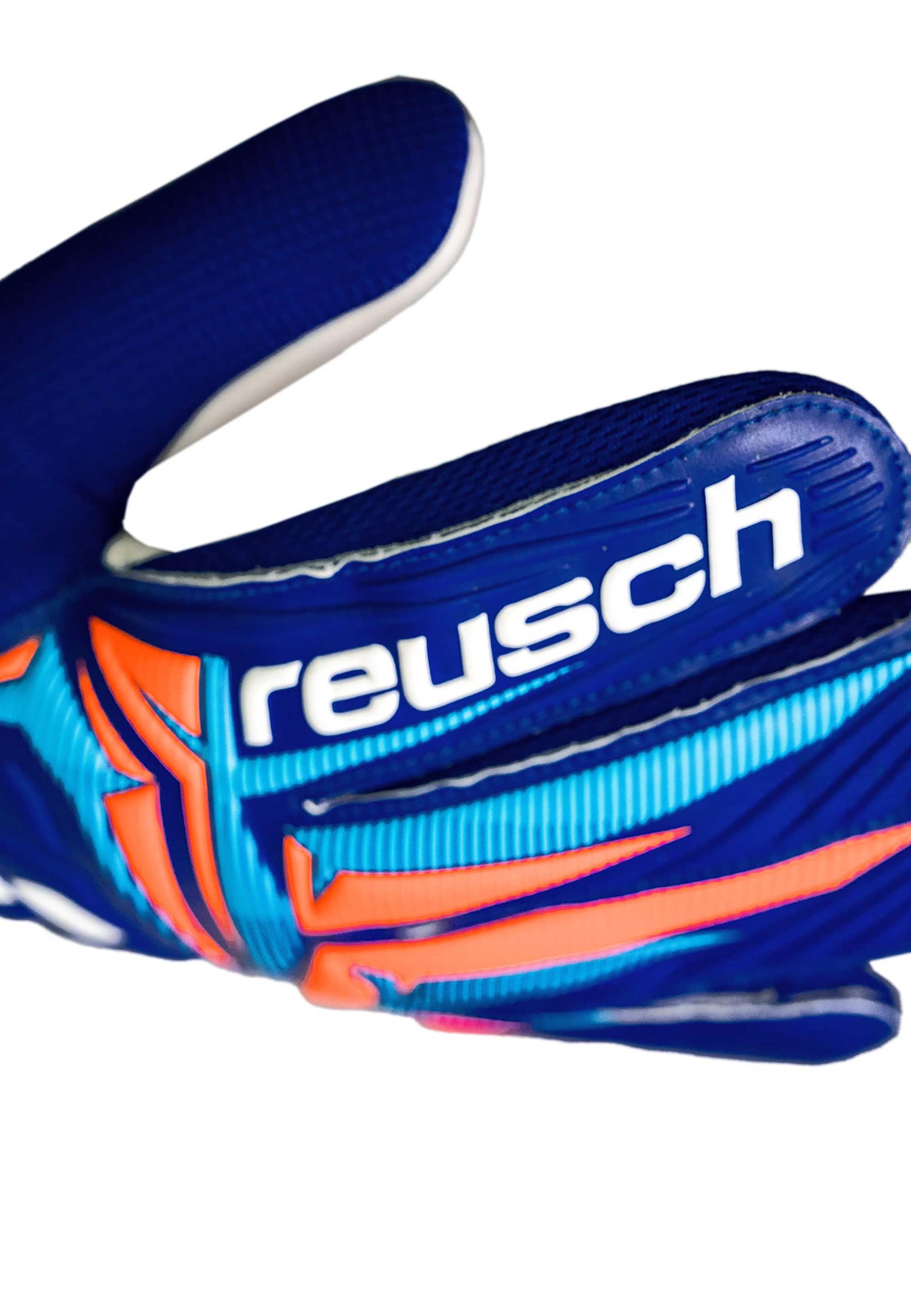 REUSCH Sports gloves 'Attrakt Starter Solid' in Blue