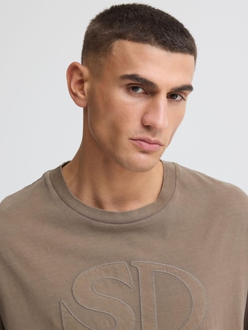 !Solid Shirt ' SDUncaster ' in Bruin