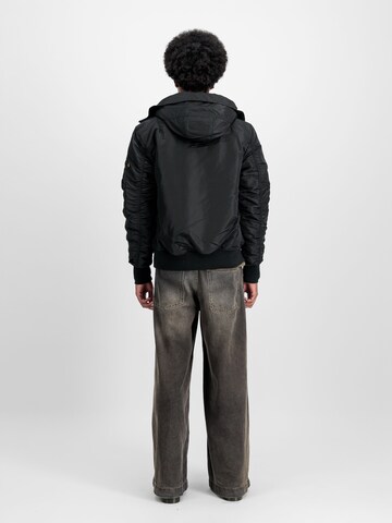 ALPHA INDUSTRIES Talvejope 'Ma-1', värv must