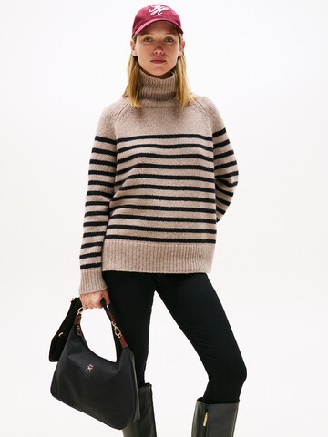 TOMMY HILFIGER Schoudertas in Zwart
