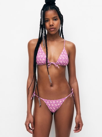 Pull&Bear Dół bikini w kolorze czerwony: przód