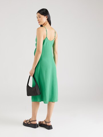 Robe 'Carla' ABOUT YOU en vert