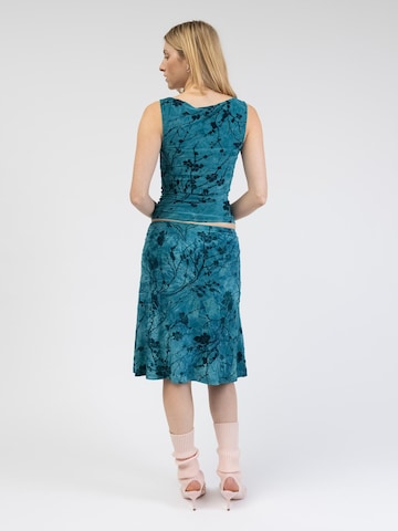 BROKE + SCHÖN Skirt 'Midi Rock mit Blumenprint aus Samt' in Blue