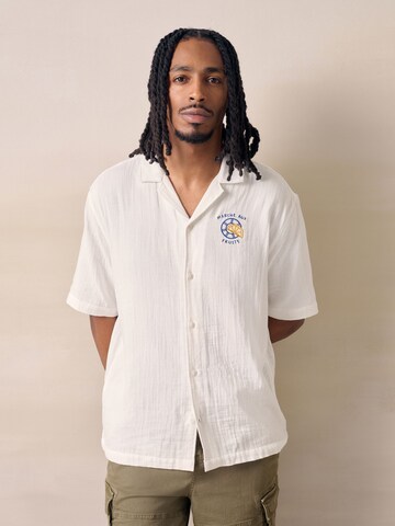 Comfort fit Camicia di Next in bianco: frontale