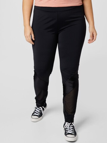 Urban Classics Skinny Leggings in Black: front