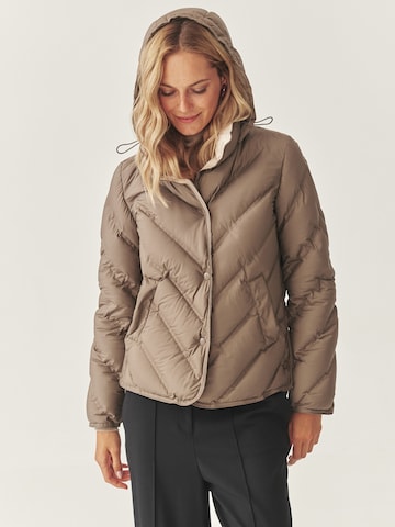 Giacca per outdoor di TATUUM in beige: frontale