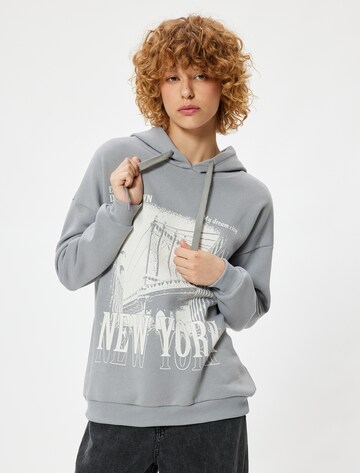 Koton Sweatshirt in Grau: Vorderseite