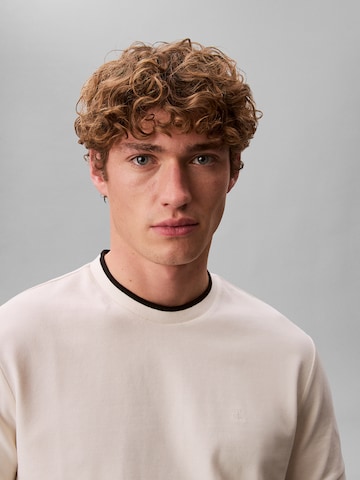 T-Shirt Calvin Klein en gris