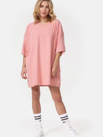 Worldclassca Oversized Shirt in Orange: front