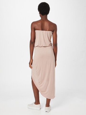 Robe Urban Classics en rose