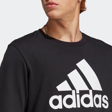 ADIDAS SPORTSWEAR Funktionstopp 'Essentials' i svart