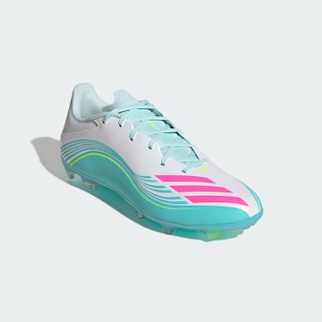 ADIDAS PERFORMANCE - Zapatillas de fútbol 'F50 Messi League' en blanco