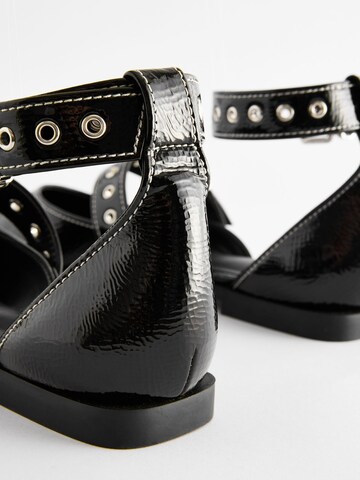 Ballerina con cinturino di Next in nero