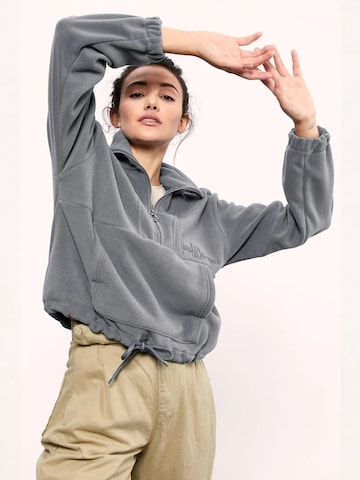 Veste en polaire Tommy Life en gris