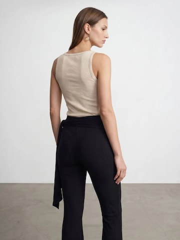 Dilvin Top in Beige
