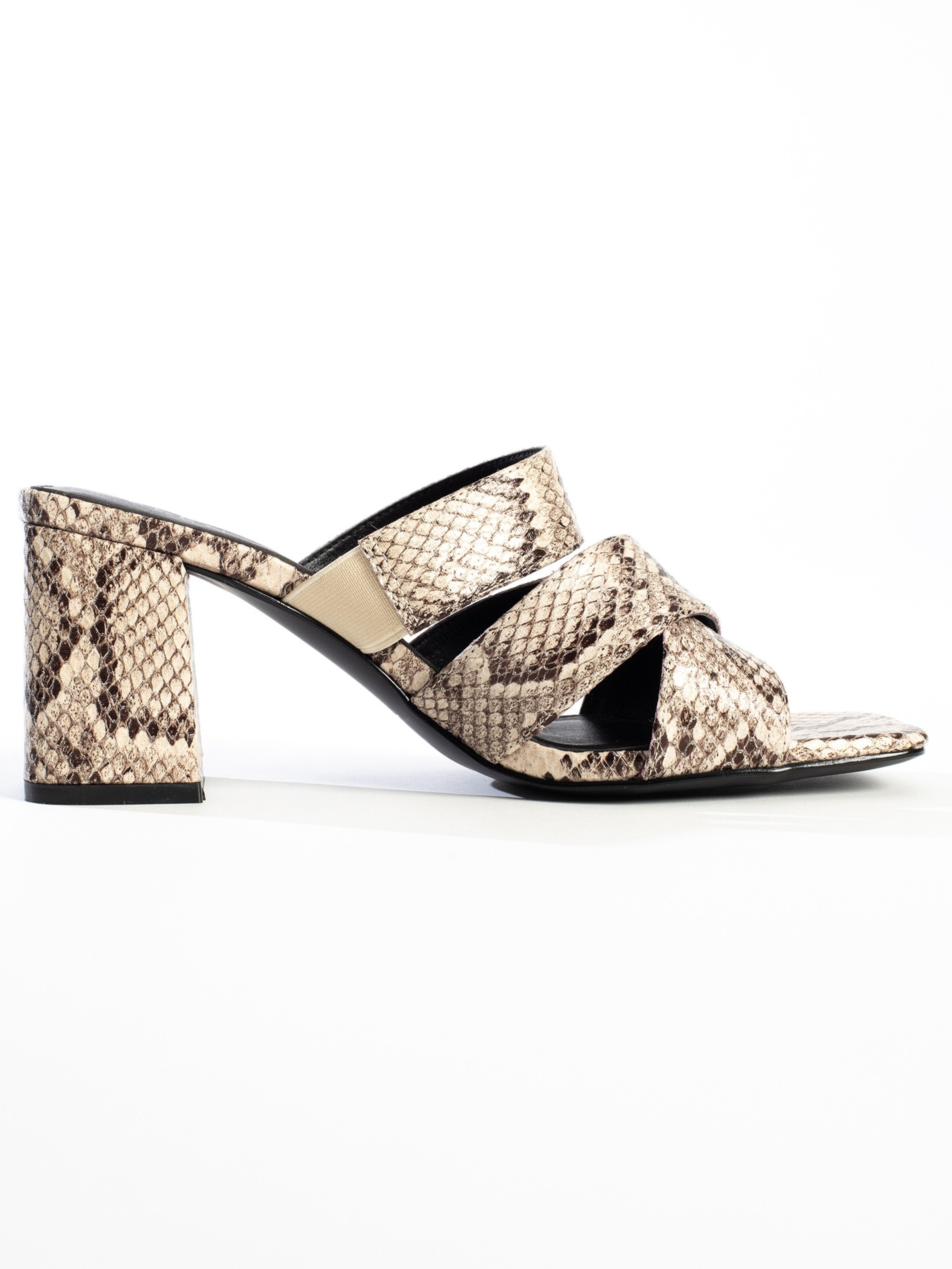 Celena Klapki 'Connie' w kolorze beżowy