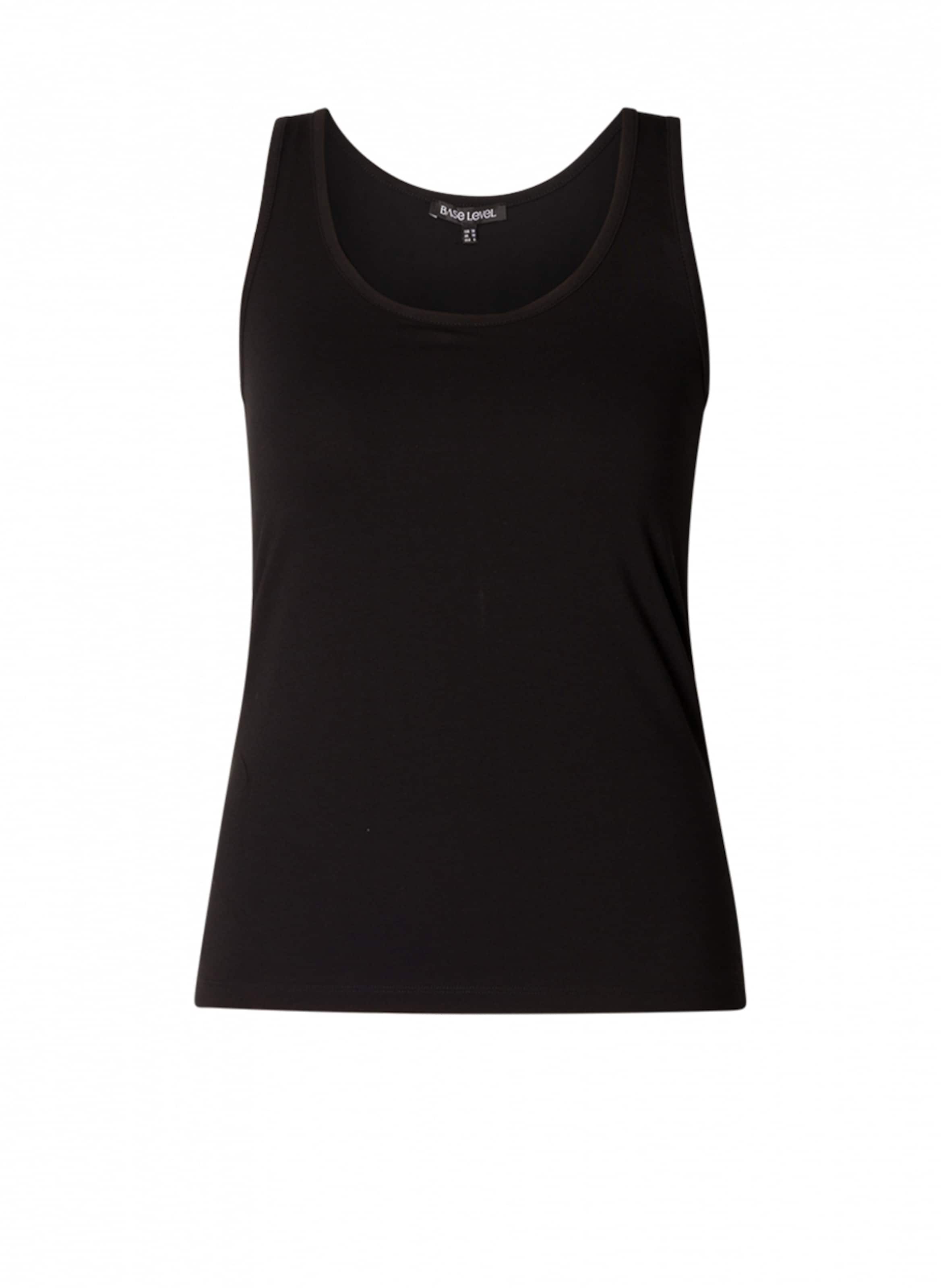 BASE LEVEL Top in Schwarz: Vorderseite
