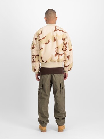 ALPHA INDUSTRIES Overgangsjakke 'MA-1 Heritage' i beige