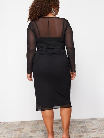 Trendyol Curve Kleid in Schwarz
