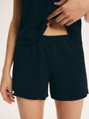 ESOTIQ Pyjama 'Pearl' in Zwart
