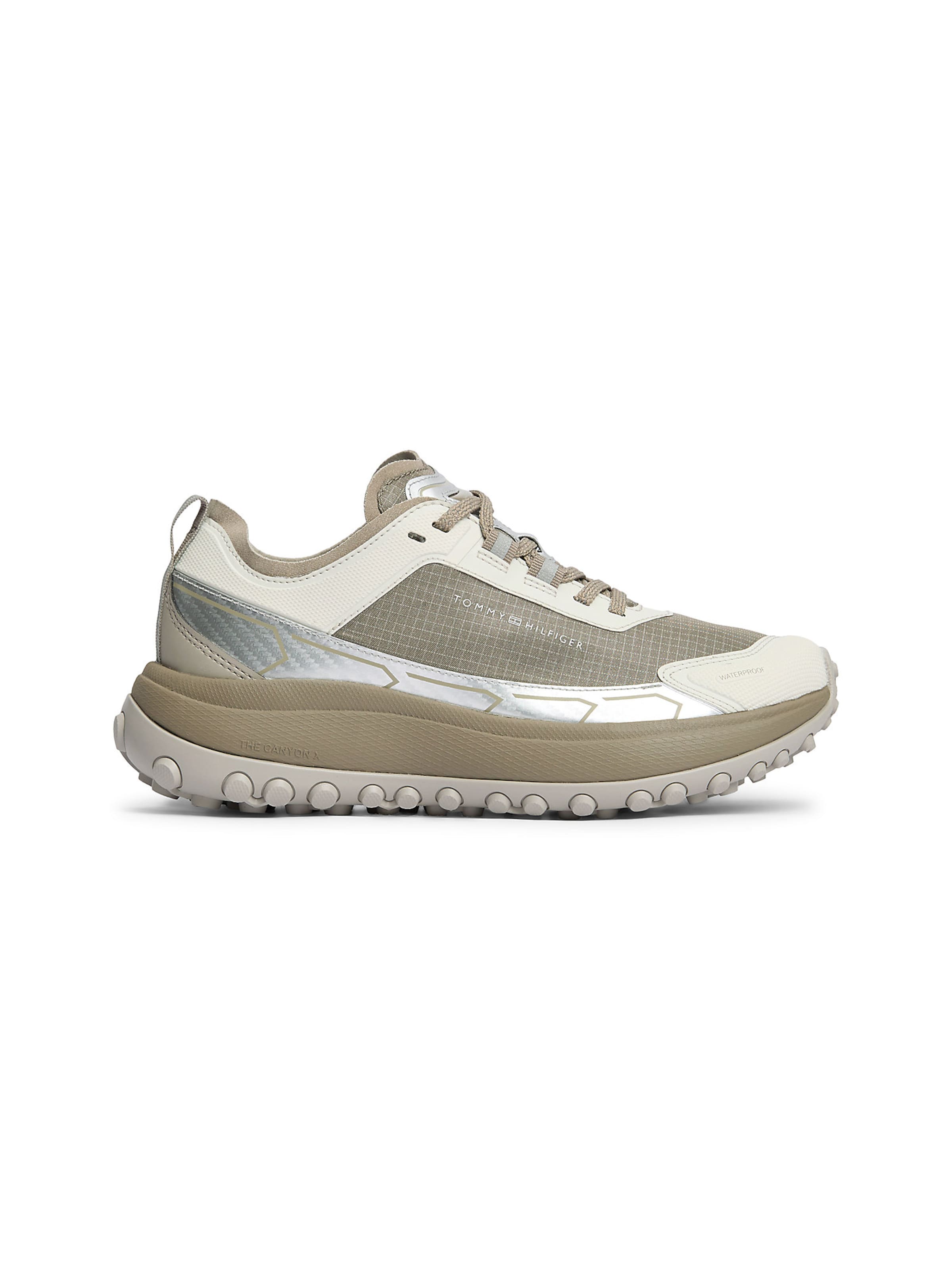 Baskets basses TOMMY HILFIGER en gris
