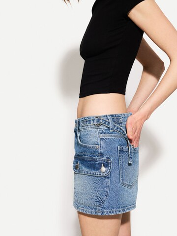 Gonna di Bershka in blu: frontale