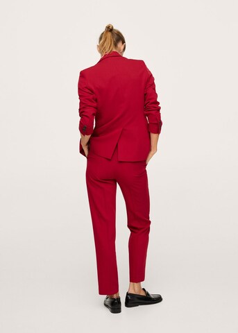 Regular Pantalon à plis 'Boreal' MANGO en rouge