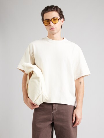 T-Shirt Abercrombie & Fitch en blanc : devant