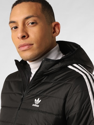 ADIDAS ORIGINALS Jacke in Schwarz