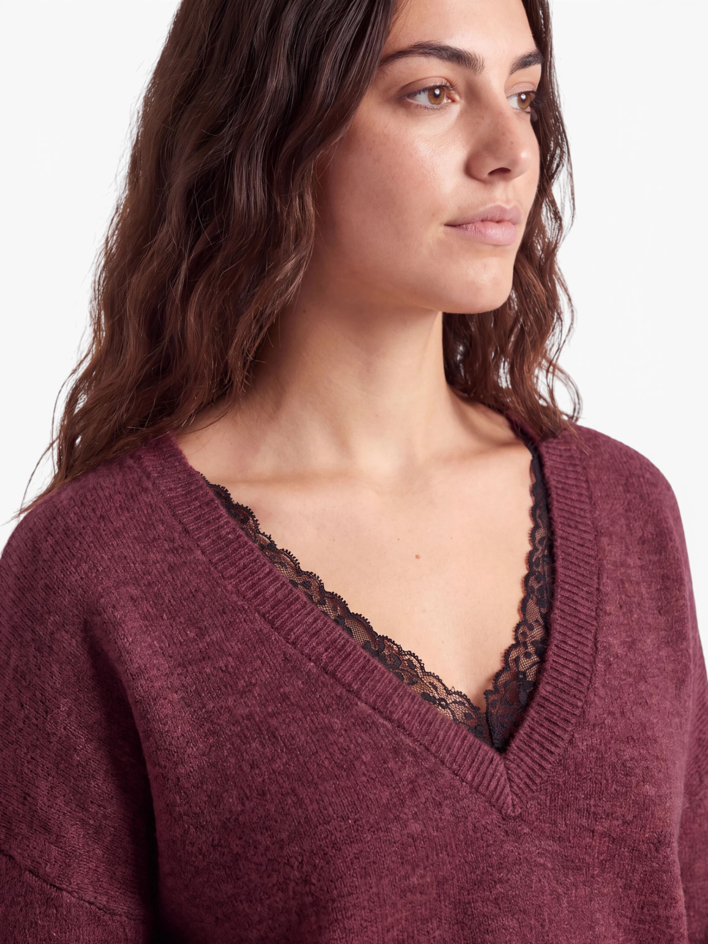 ONLY Sweater 'ONLMANIFESTA' in Red