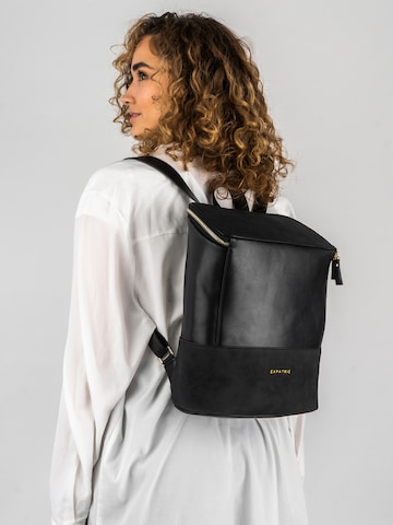 Expatrié Backpack 'Malou' in Black: front