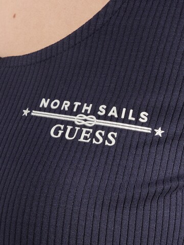 GUESS - Camiseta en azul