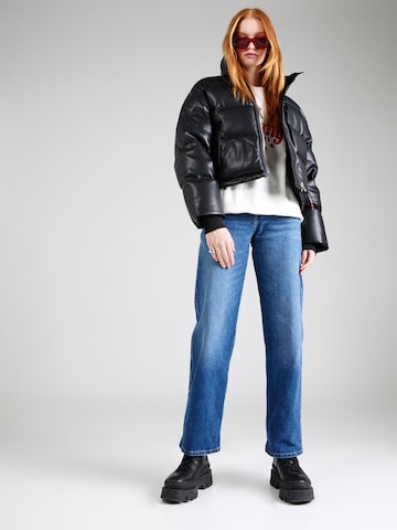 Tommy Jeans Φθινοπωρινό και ανοιξιάτικο μπουφάν 'REMASTERED ALASKA' σε μαύρο