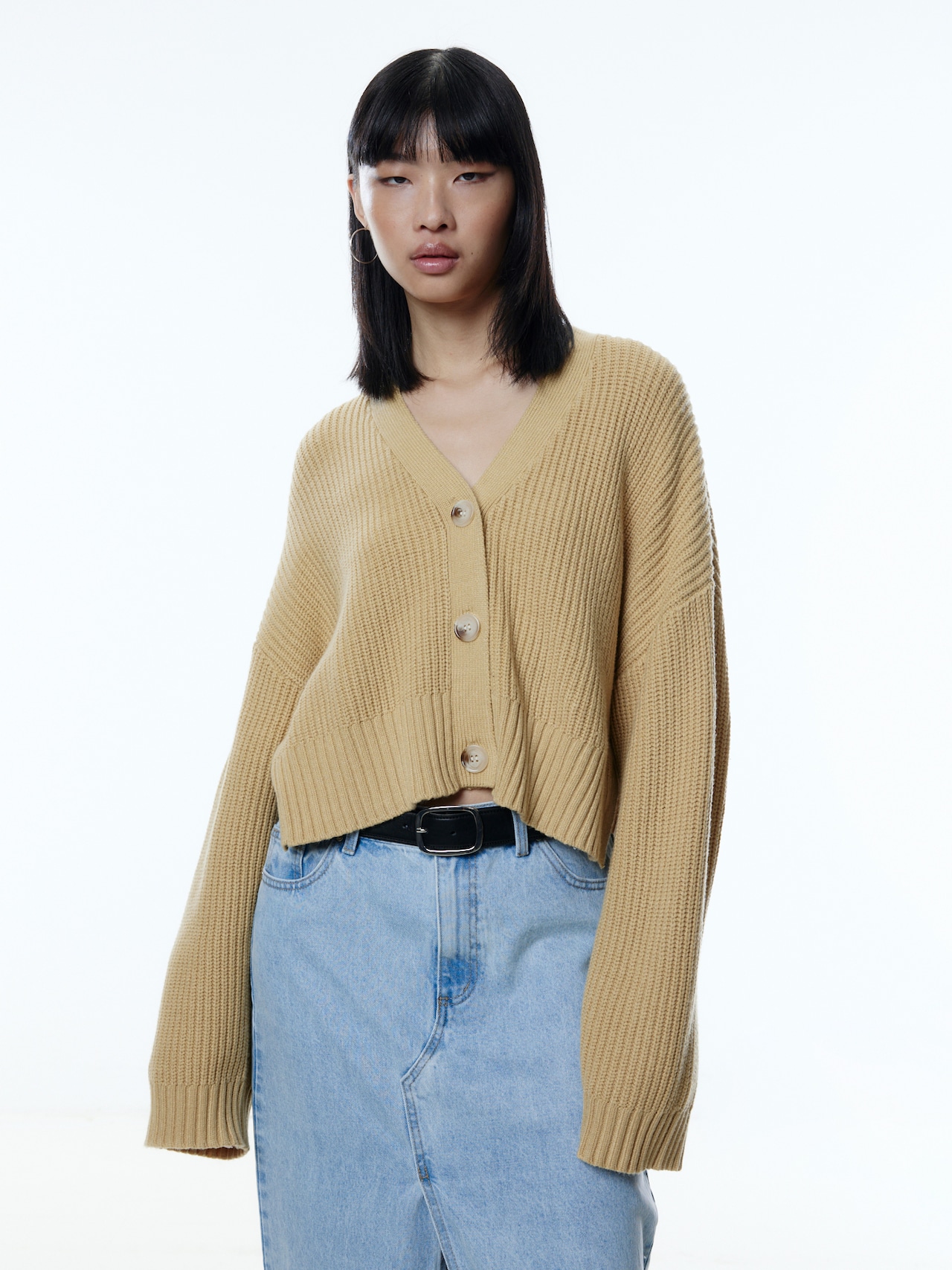 EDITED Gebreid vest 'Zarifa' Karamel