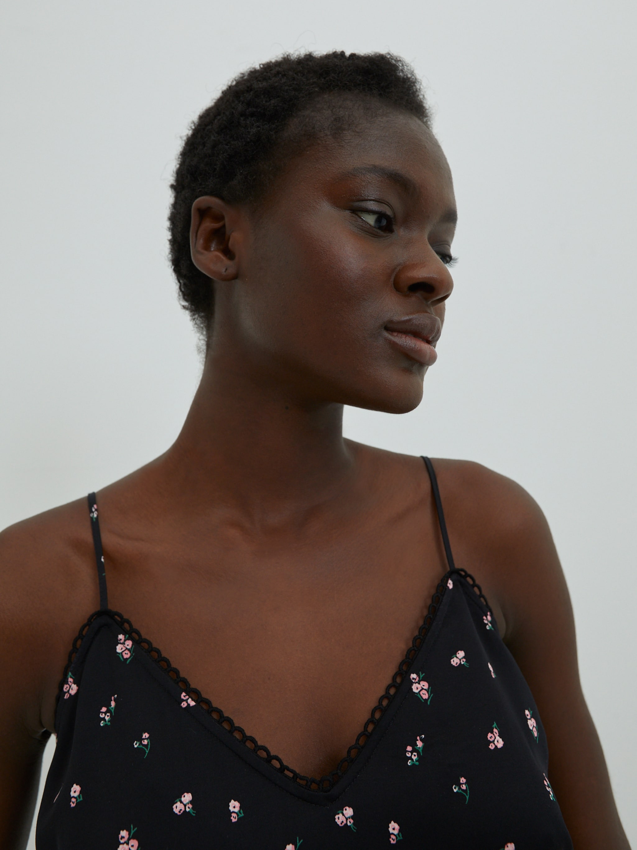 EDITED Produits Robe 'Salma' noir