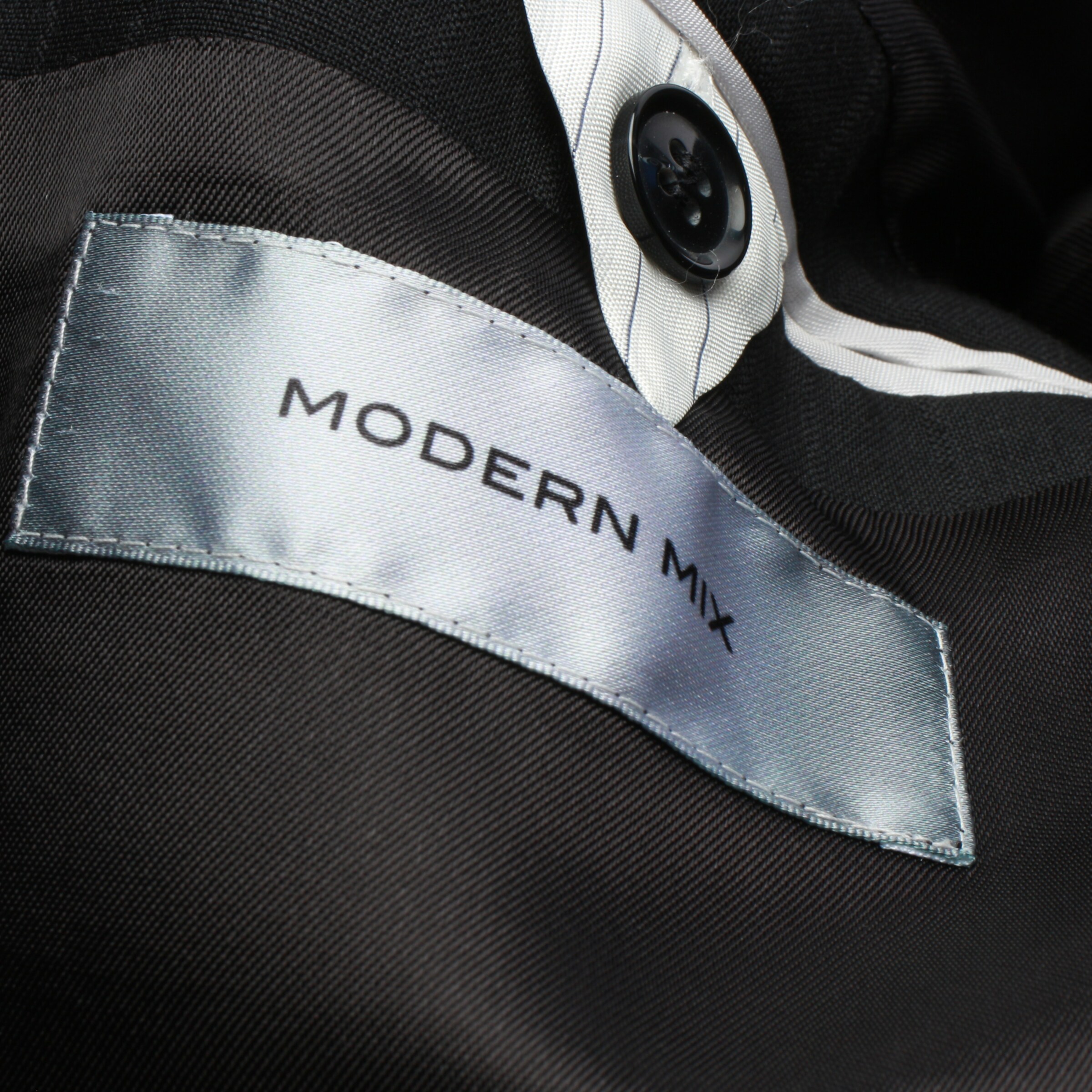 BENVENUTO Suit in XL in Black