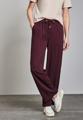 STREET ONE Loose fit Pants in Red: front