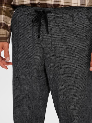 Coupe slim Pantalon 'Fred' SELECTED HOMME en gris