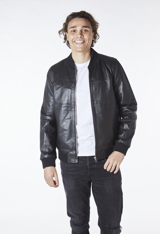 Bolongaro Trevor Between-season jacket 'Mikey Bomber' in Black: front