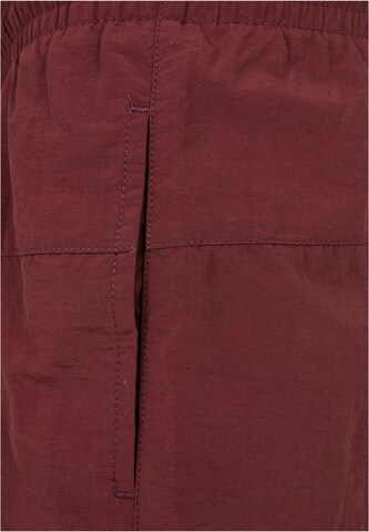 Pantaloncini da bagno di Urban Classics in rosso