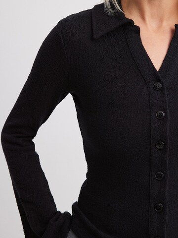 NA-KD Strickjacke in Schwarz