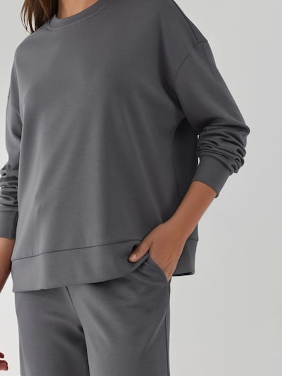 Completo pantalone Hiccup di colore grigio scuro, Visualizzazione prodotti