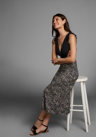 LAURA SCOTT Kleid in Schwarz